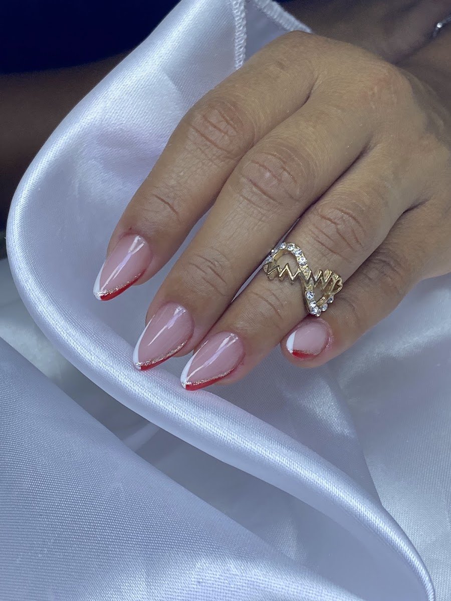Studio Miriam Stephany- Alongamento de Unhas